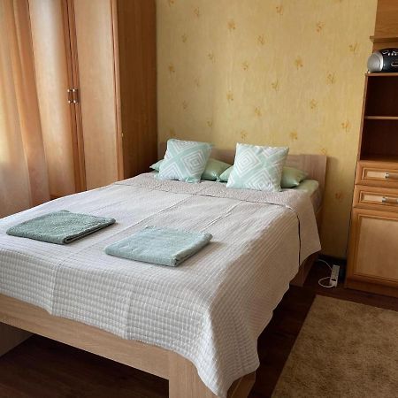 Апартаменты Mile Mieszkanie W Pelni Wyposazone Пжемысл Экстерьер фото
